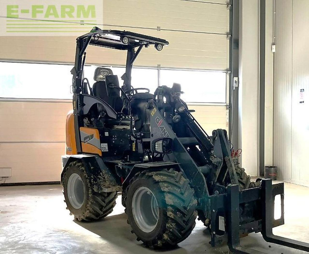 Giant g1500 radlader/hoflader - Mini escavadeira: foto 2 Giant g1500 radlader/hoflader - Mini escavadeira: foto 2