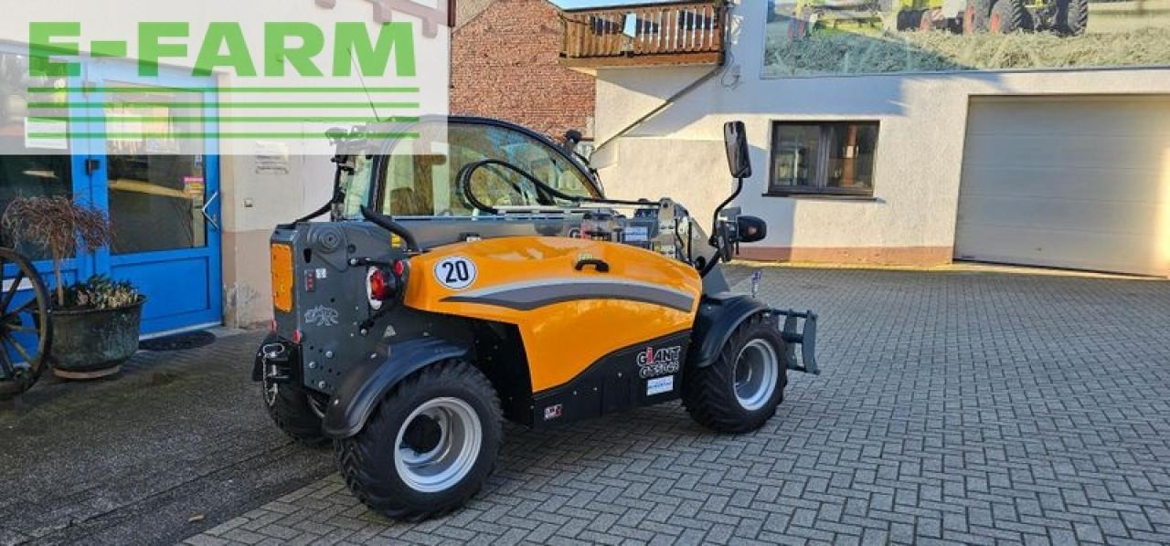 Giant gt 5048 teleskoplader euro aufnahme, pro inching + handgas - Empilhador telescópico: foto 4 Giant gt 5048 teleskoplader euro aufnahme, pro inching + handgas - Empilhador telescópico: foto 4