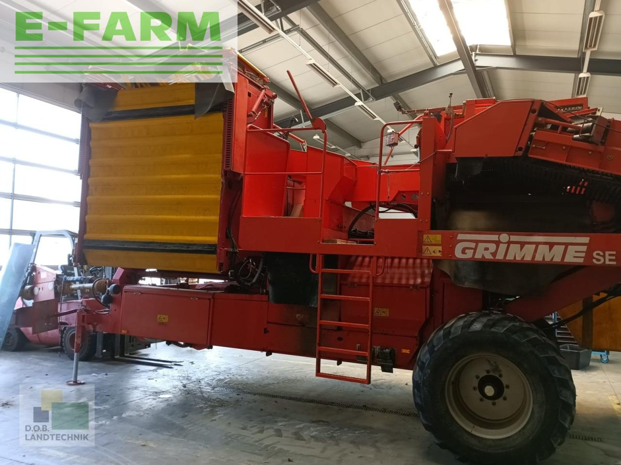 Grimme se 150-60 - Colheitadeira de batatas: foto 4 Grimme se 150-60 - Colheitadeira de batatas: foto 4