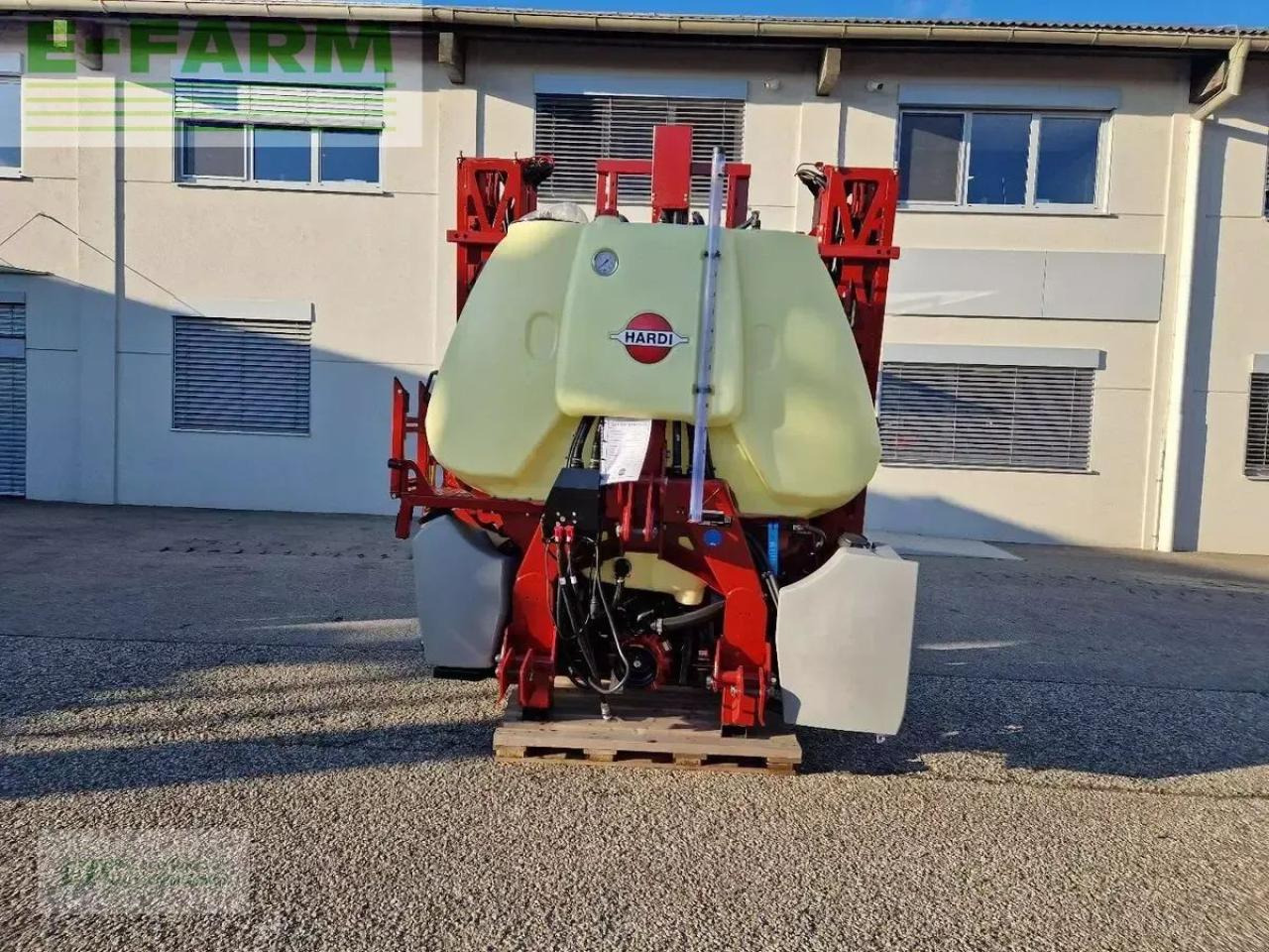 Hardi mega 12 - Pulverizador de arrastar: foto 5 Hardi mega 12 - Pulverizador de arrastar: foto 5