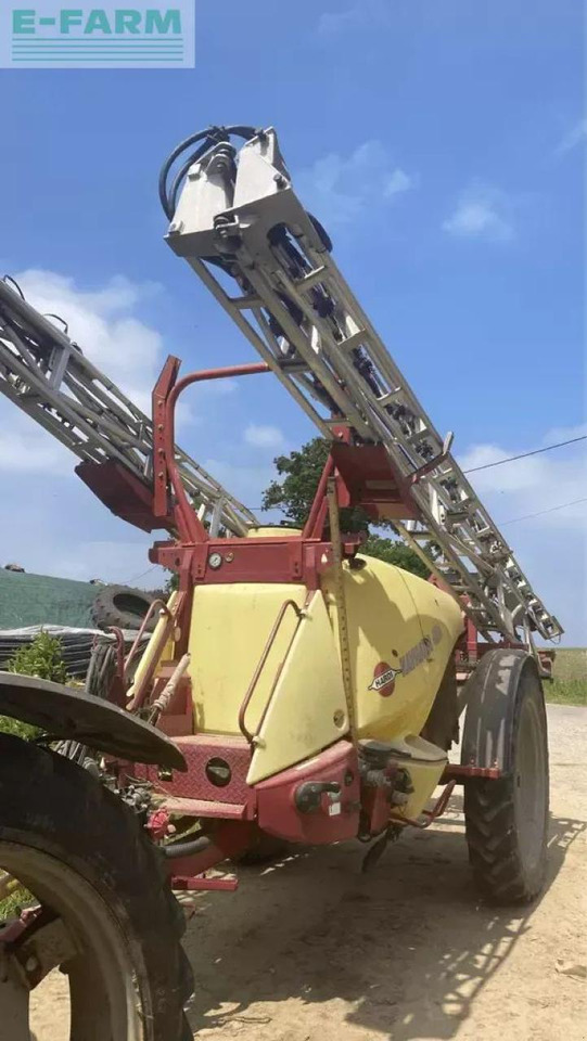 Hardi navigator 4000 - Pulverizador de arrastar: foto 1 Hardi navigator 4000 - Pulverizador de arrastar: foto 1