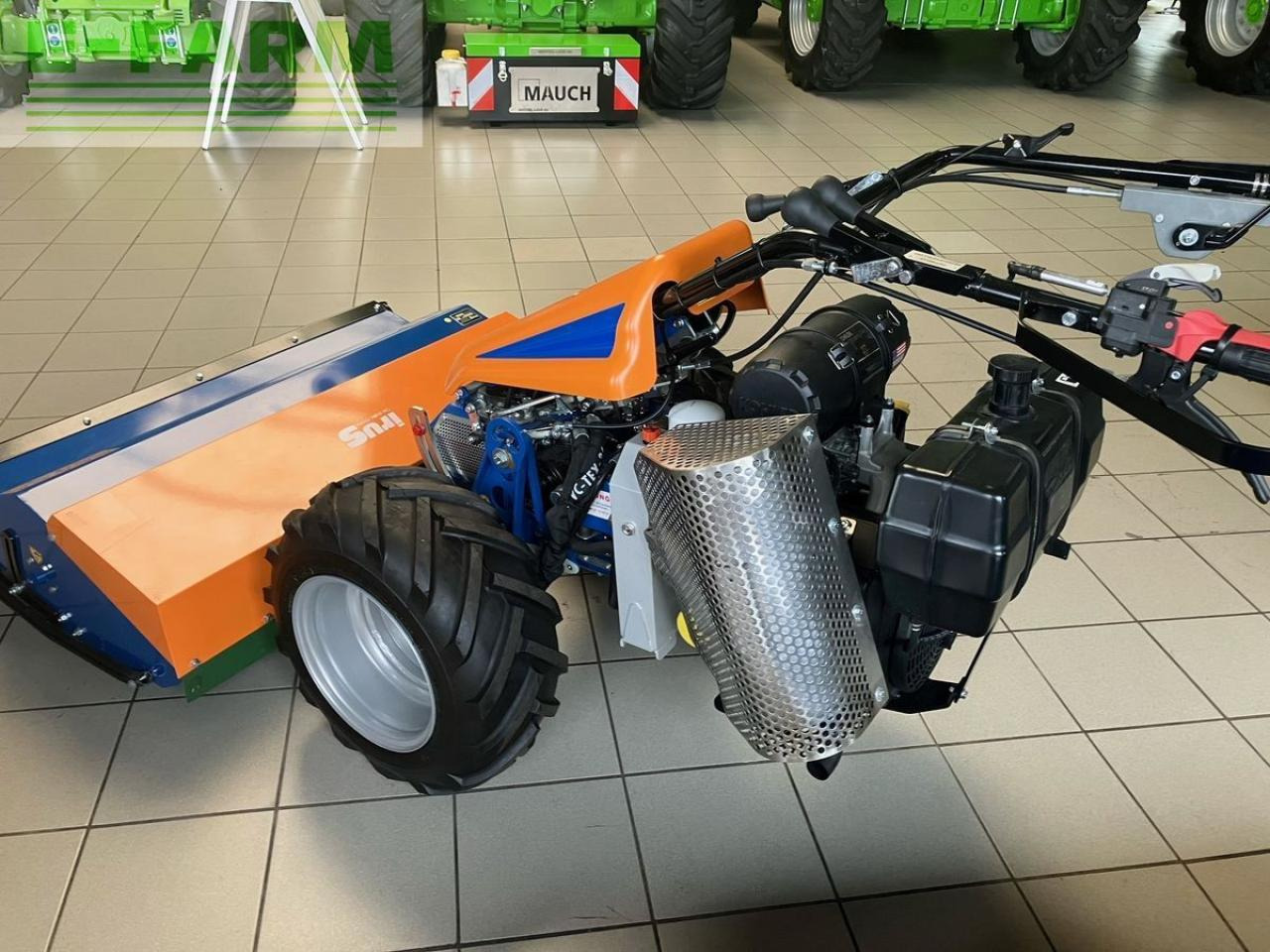 Irus unikom komfort 27,3 ps - Gadanheira: foto 3 Irus unikom komfort 27,3 ps - Gadanheira: foto 3