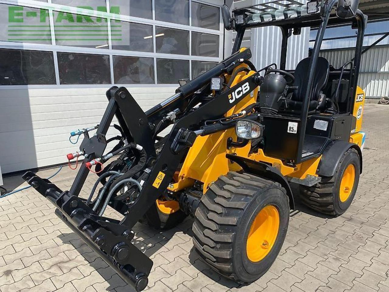JCB 403 elektro agri - Mini escavadeira: foto 3 JCB 403 elektro agri - Mini escavadeira: foto 3