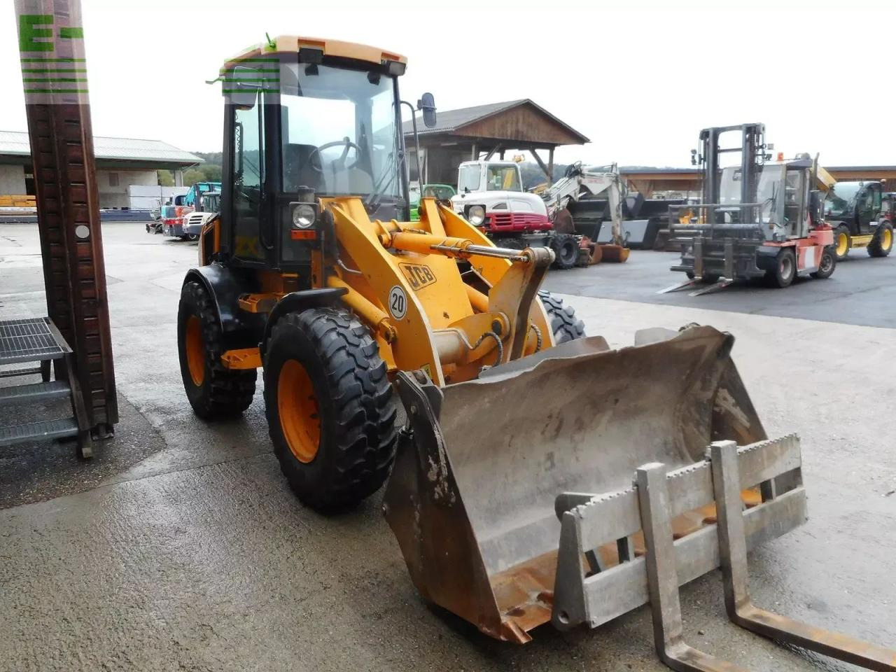 JCB 407 ( 5.400kg ) mit schaufel + gabel - Mini escavadeira: foto 5 JCB 407 ( 5.400kg ) mit schaufel + gabel - Mini escavadeira: foto 5