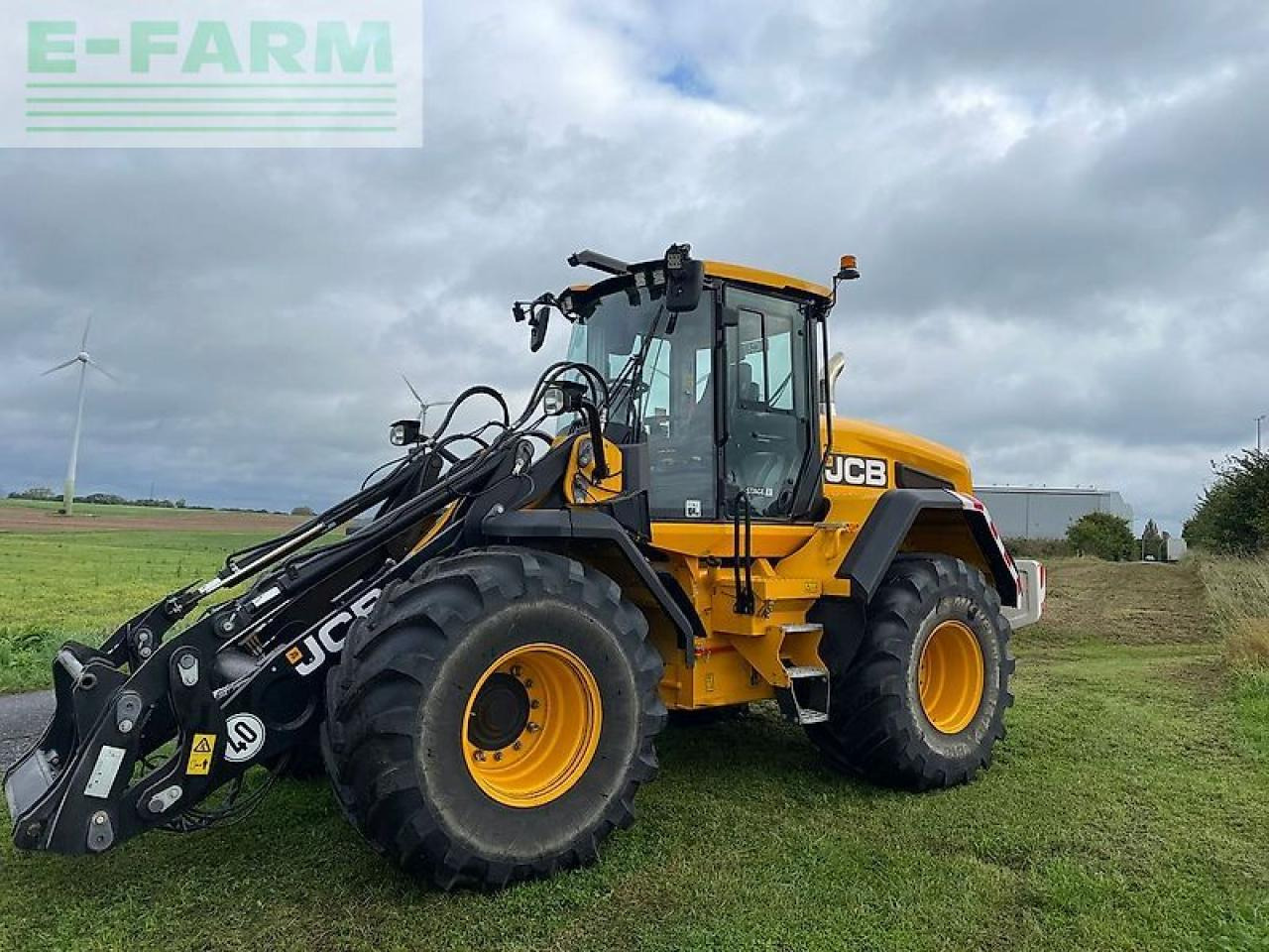 JCB 427 agri - Mini escavadeira: foto 1 JCB 427 agri - Mini escavadeira: foto 1