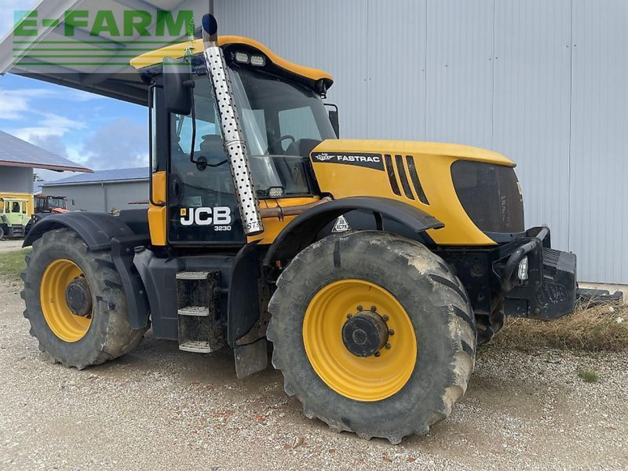 JCB fastrac 3230 - Trator: foto 1 JCB fastrac 3230 - Trator: foto 1