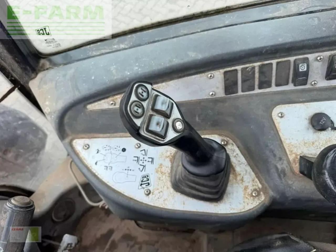 Mini escavadeira JCB tm 220 agri tele: foto 12