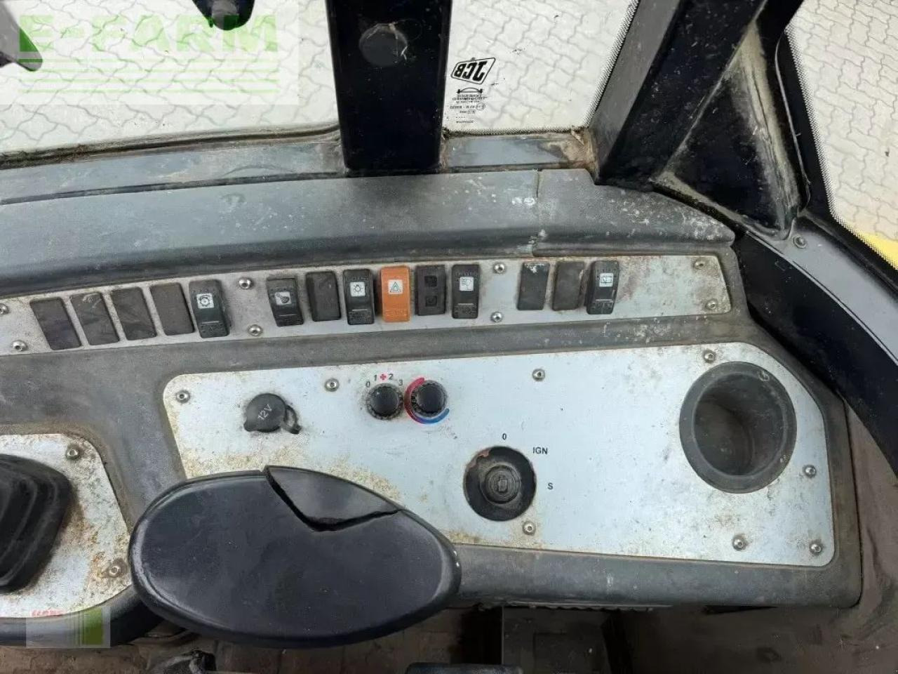 Mini escavadeira JCB tm 220 agri tele: foto 13