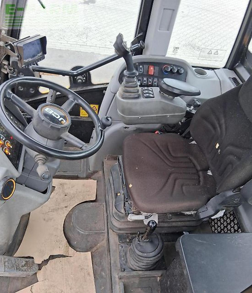 Carregadeira de rodas JCB tm 320s: foto 13
