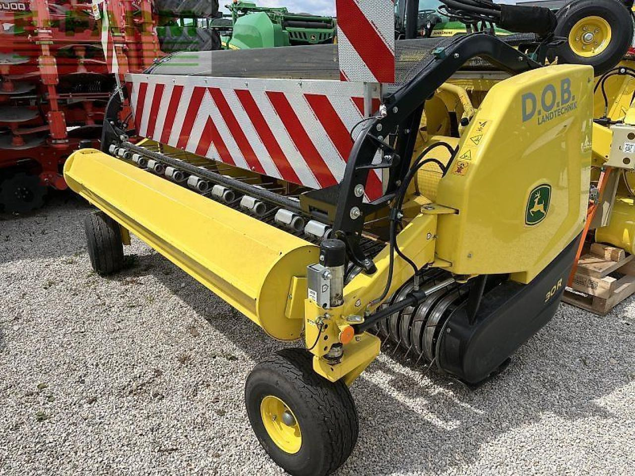 John Deere 30r - Acessórios para Colhedora de forragem: foto 2 John Deere 30r - Acessórios para Colhedora de forragem: foto 2