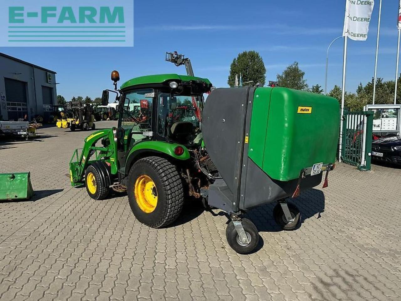 John Deere 3720 - Trator: foto 3 John Deere 3720 - Trator: foto 3