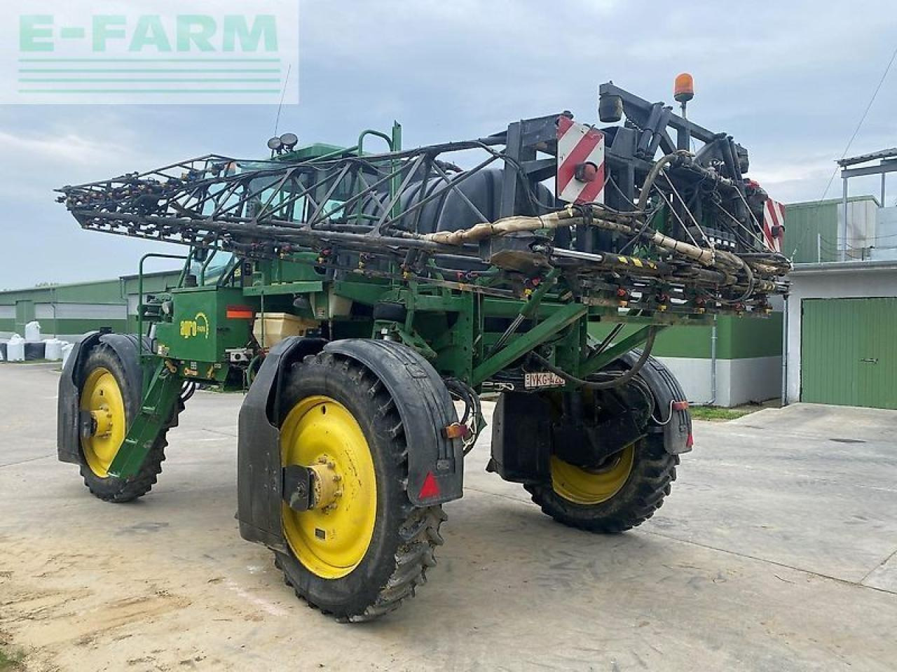 John Deere 4720 - Pulverizador de arrastar: foto 5 John Deere 4720 - Pulverizador de arrastar: foto 5