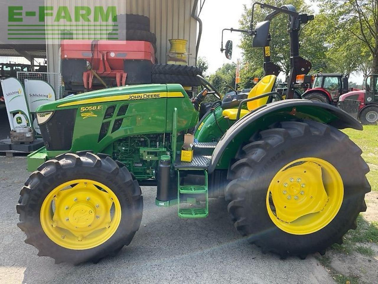 John Deere 5058e - Trator: foto 2 John Deere 5058e - Trator: foto 2