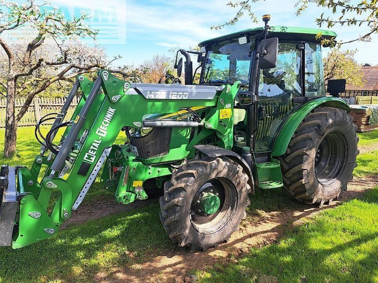 John Deere 5058e - Trator: foto 1 John Deere 5058e - Trator: foto 1