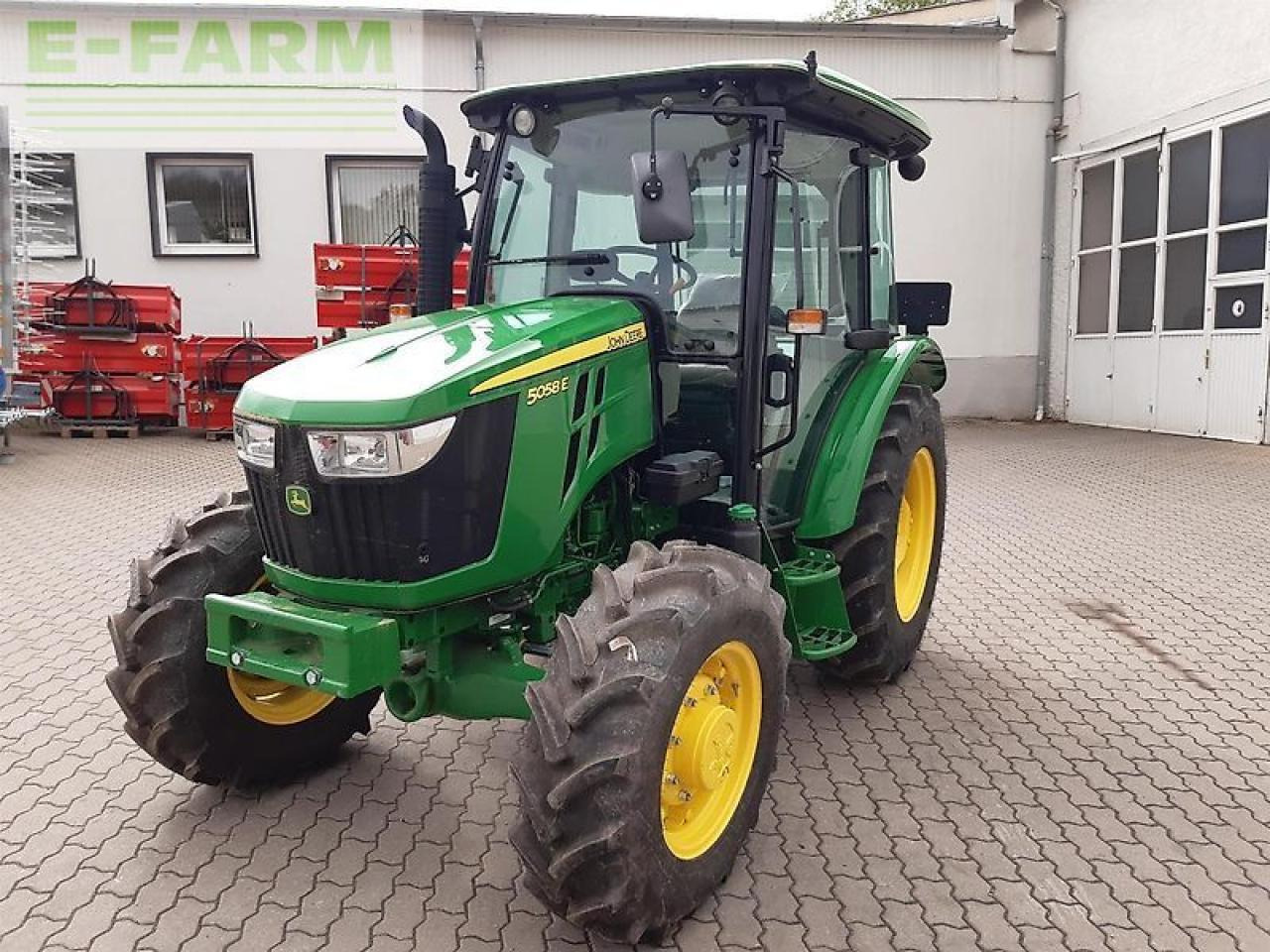 John Deere 5058e - Trator: foto 3 John Deere 5058e - Trator: foto 3
