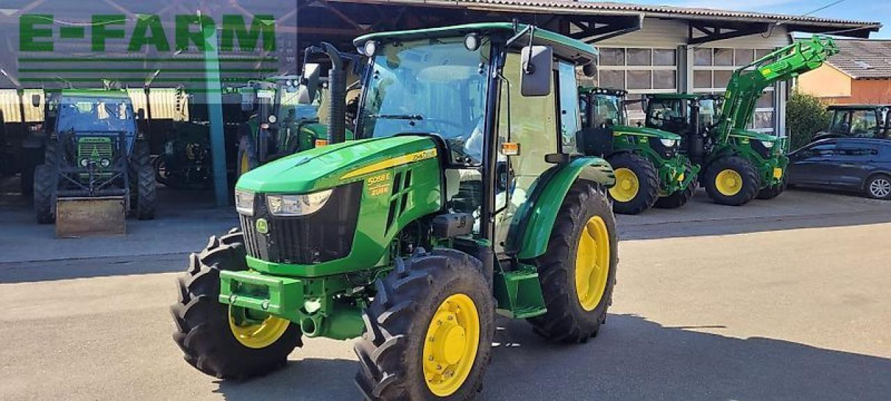 John Deere 5058e - Trator: foto 2 John Deere 5058e - Trator: foto 2
