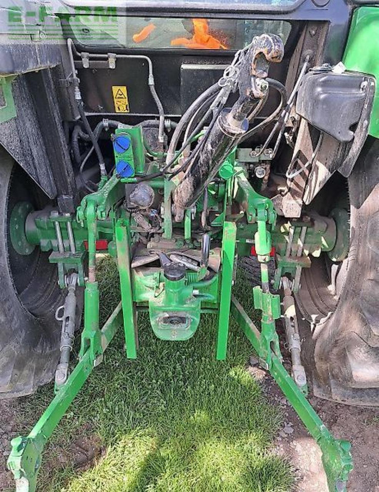 John Deere 5058e - Trator: foto 5 John Deere 5058e - Trator: foto 5