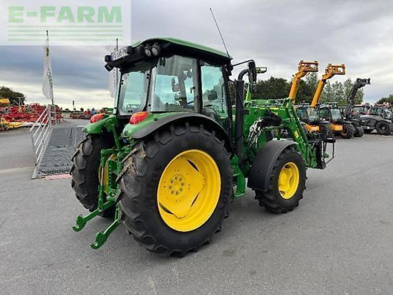 John Deere 5090m - Trator: foto 4 John Deere 5090m - Trator: foto 4