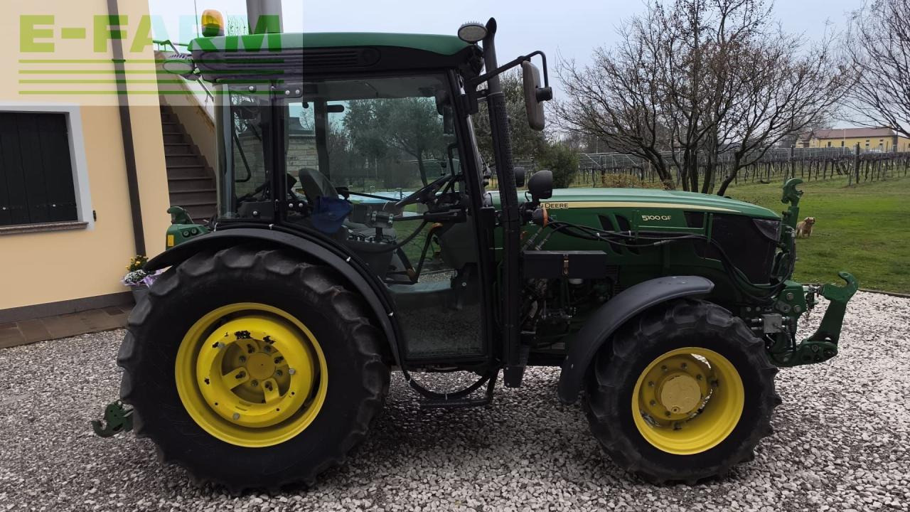 John Deere 5100 gf - Trator: foto 1 John Deere 5100 gf - Trator: foto 1