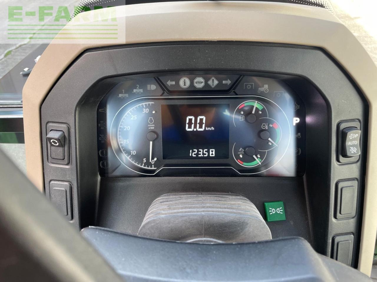 John Deere 5100M - Trator: foto 3 John Deere 5100M - Trator: foto 3