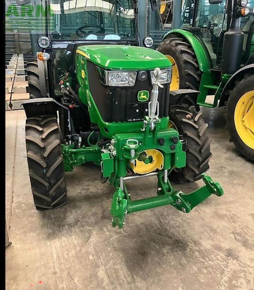 John Deere 5115gf - Trator: foto 1 John Deere 5115gf - Trator: foto 1