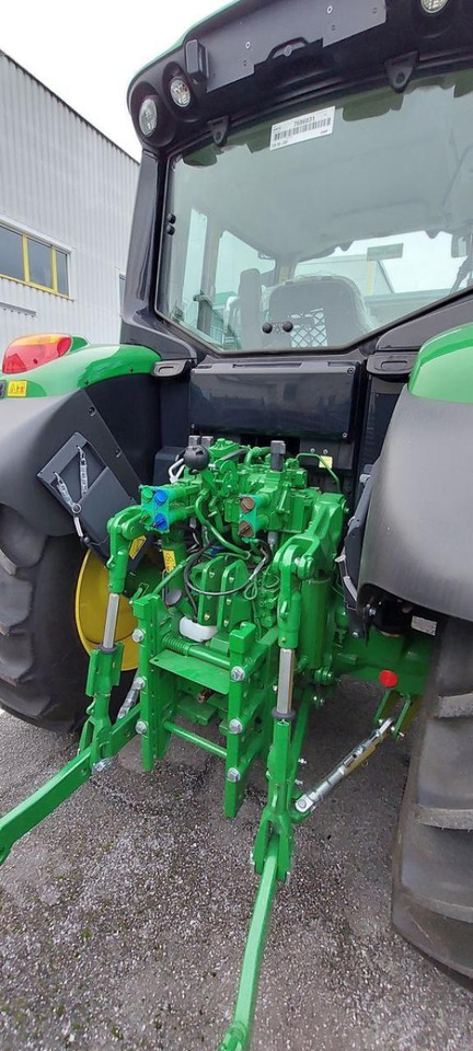 John Deere 6090m - Trator: foto 3 John Deere 6090m - Trator: foto 3