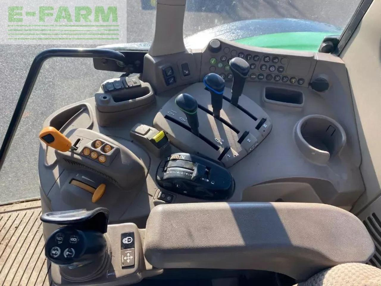 Trator John Deere 6110m command quad: foto 10