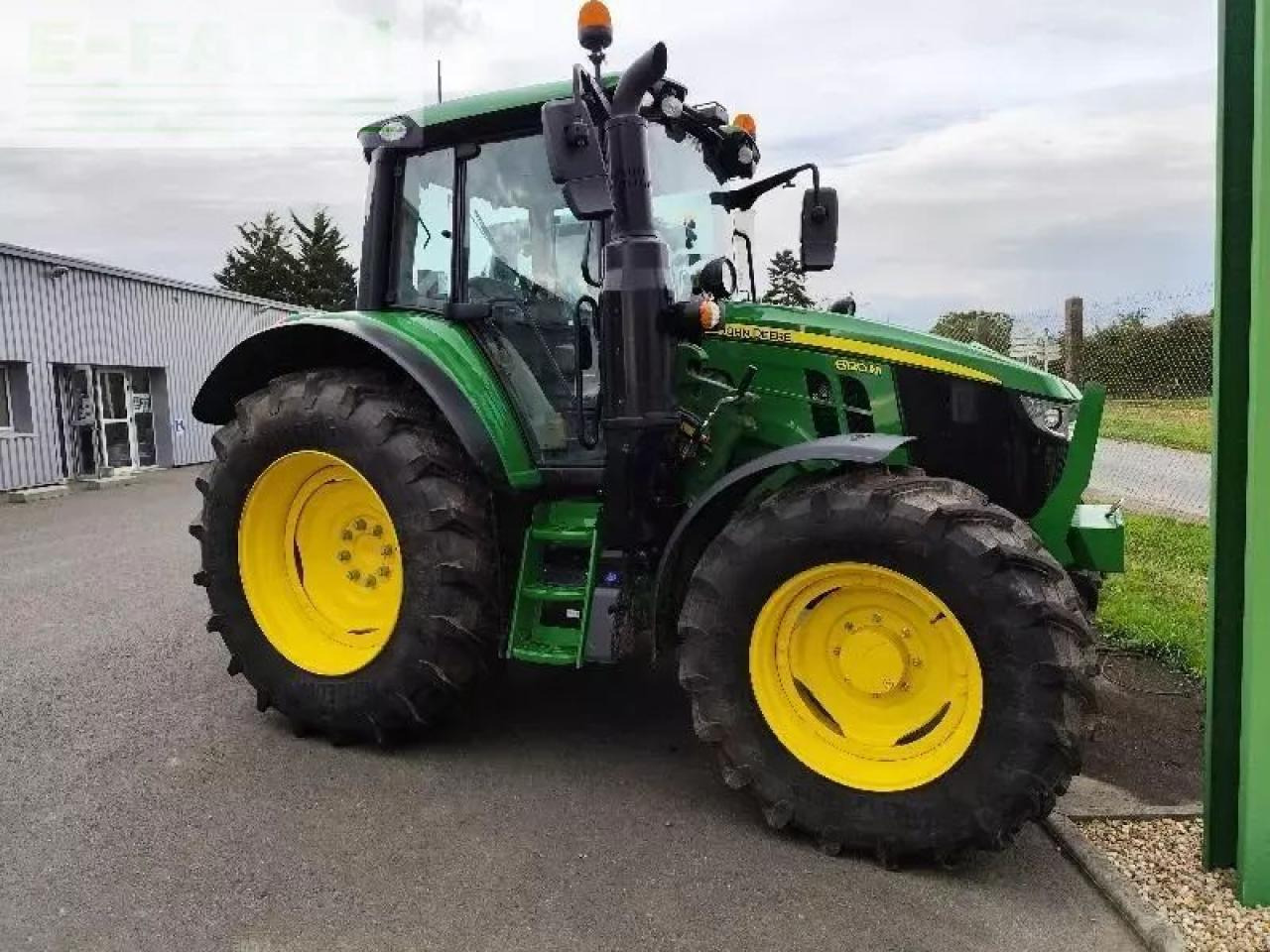 John Deere 6120m - Trator: foto 2 John Deere 6120m - Trator: foto 2