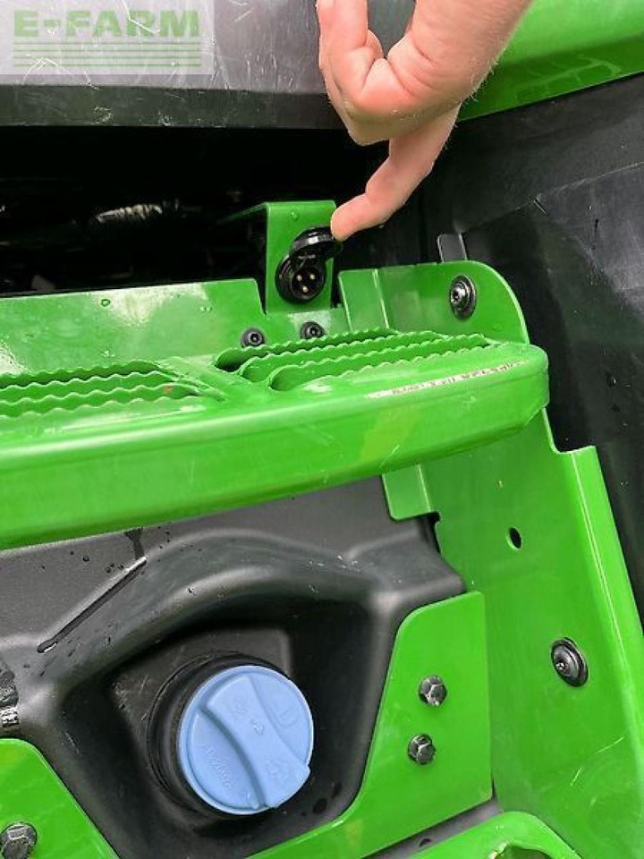Trator John Deere 6120m: foto 30