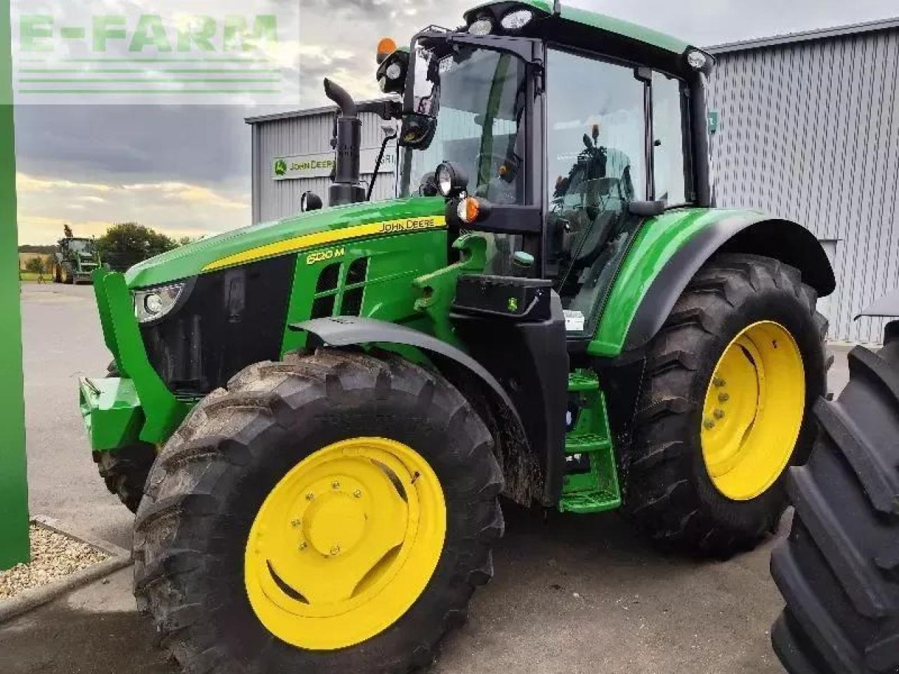 John Deere 6120m - Trator: foto 1 John Deere 6120m - Trator: foto 1