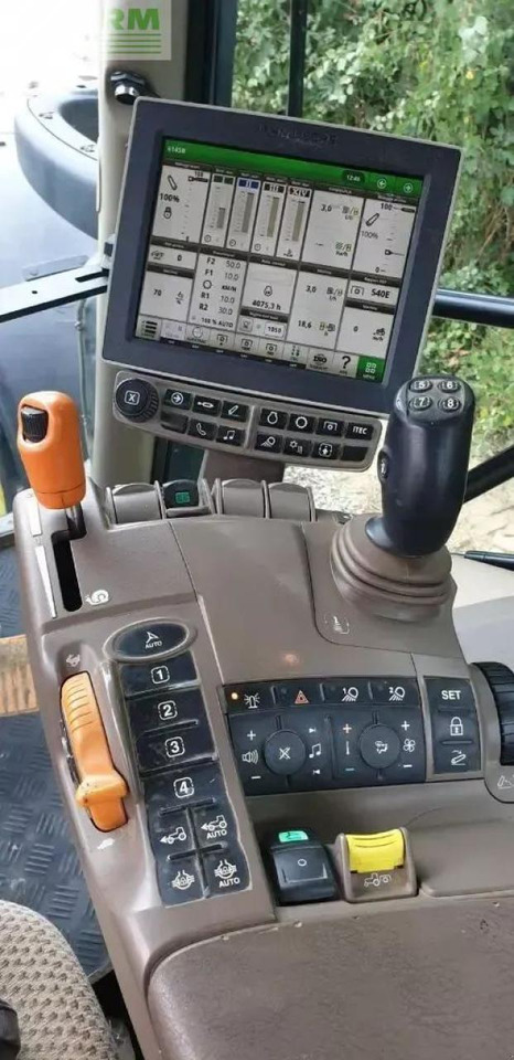 John Deere 6145r - Trator: foto 3 John Deere 6145r - Trator: foto 3