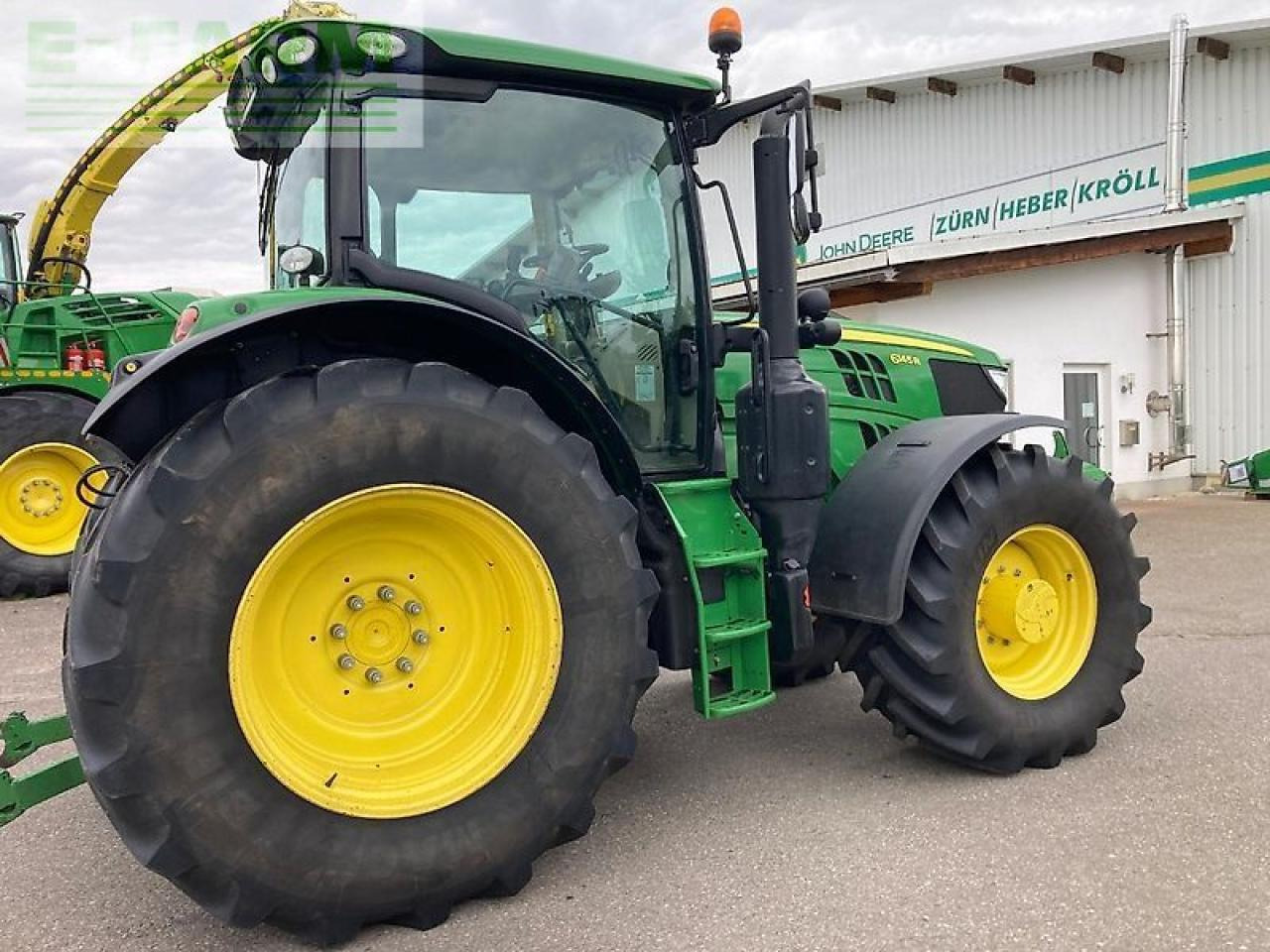 John Deere 6145r - Trator: foto 4 John Deere 6145r - Trator: foto 4
