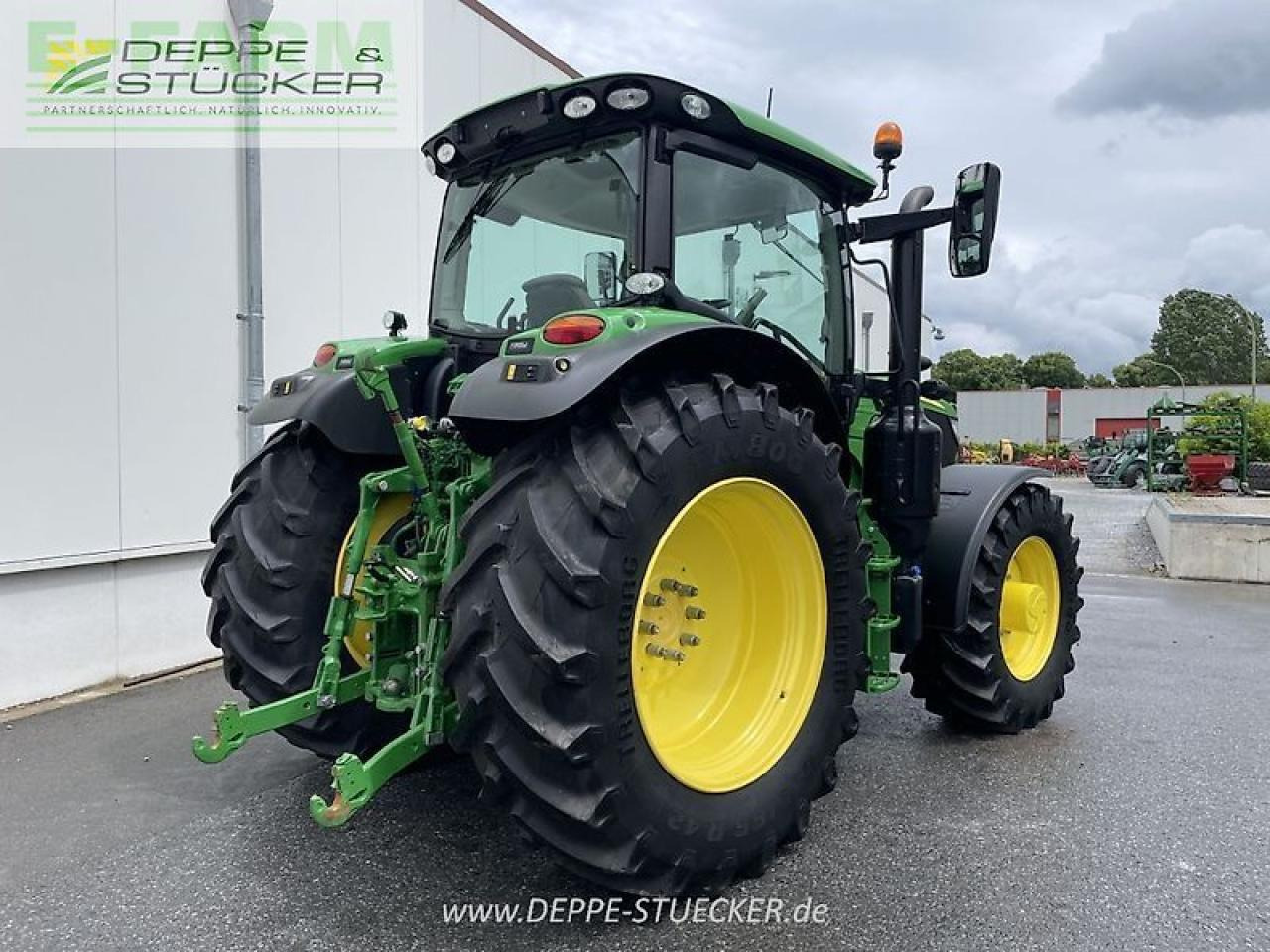 John Deere 6155r - Trator: foto 2 John Deere 6155r - Trator: foto 2