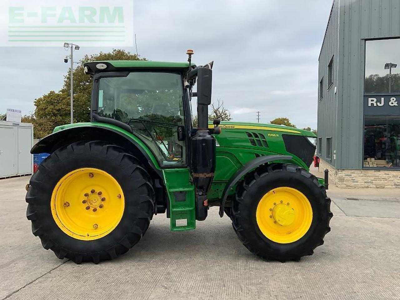 John Deere 6155r tractor (st24081) - Trator: foto 1 John Deere 6155r tractor (st24081) - Trator: foto 1