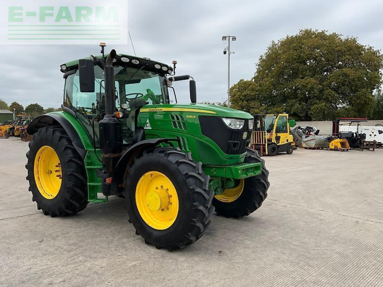 John Deere 6155r tractor (st24081) - Trator: foto 3 John Deere 6155r tractor (st24081) - Trator: foto 3