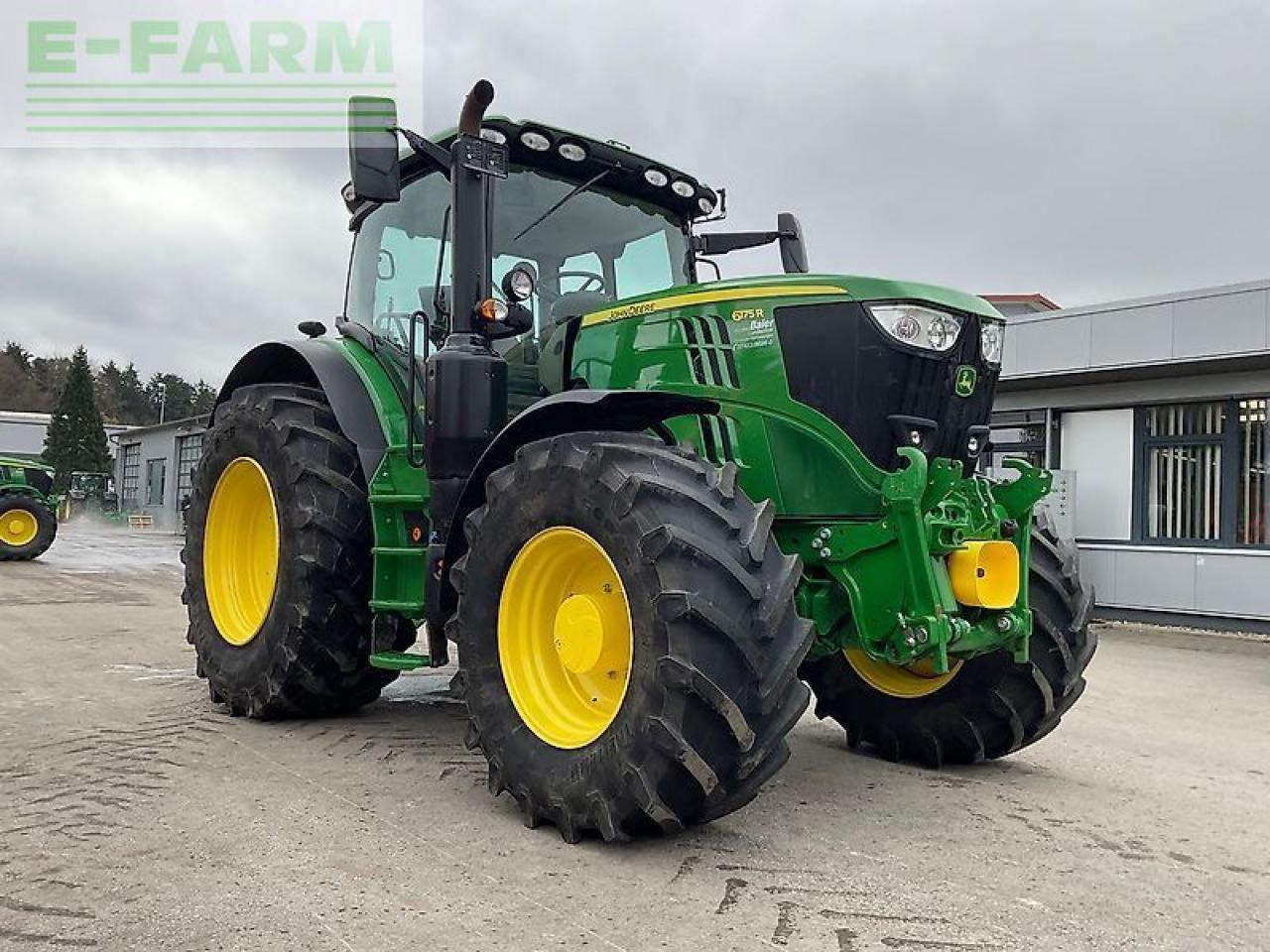 John Deere 6175 r - Trator: foto 2 John Deere 6175 r - Trator: foto 2