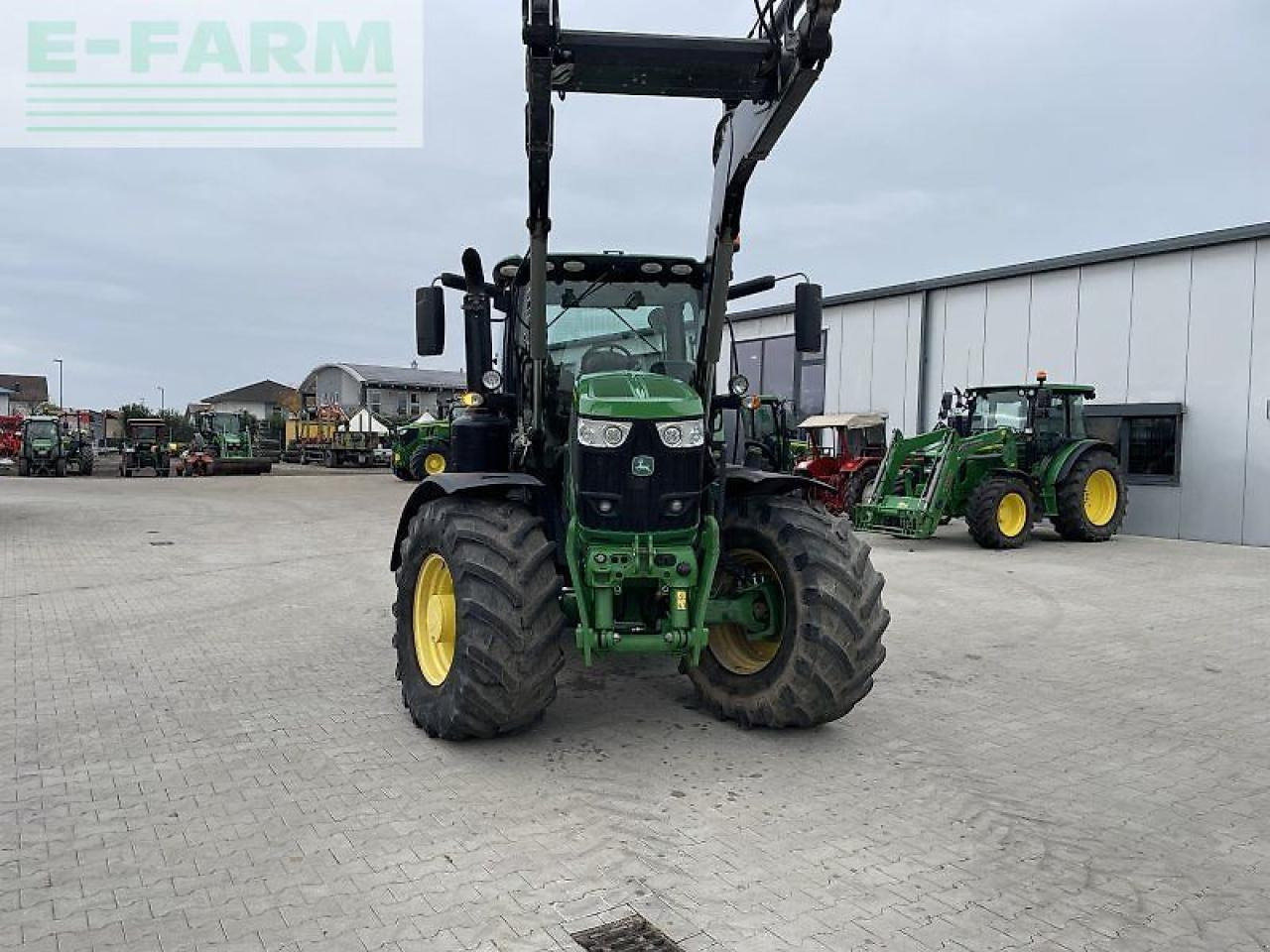 John Deere 6175r - Trator: foto 2 John Deere 6175r - Trator: foto 2