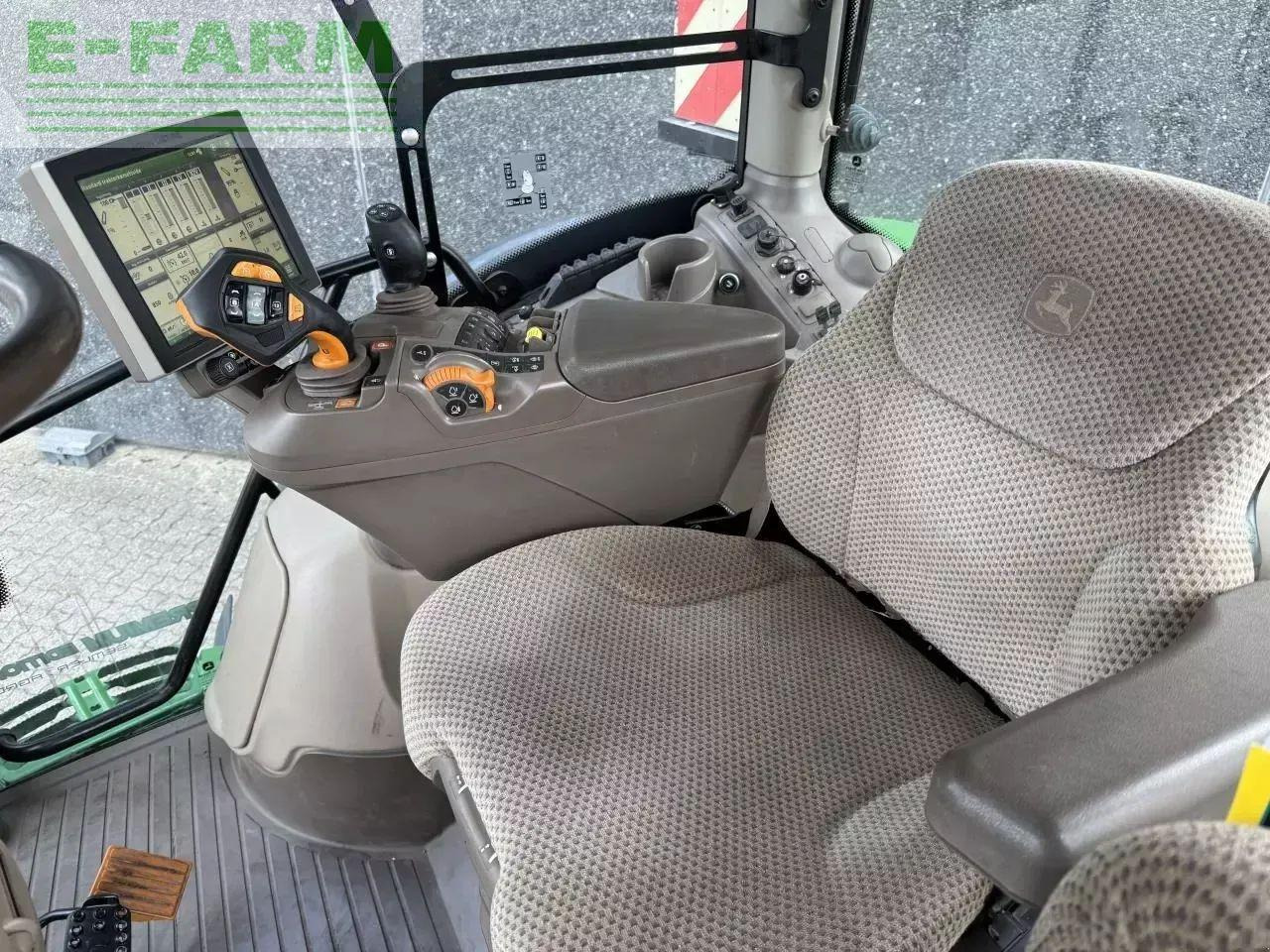 John Deere 6215r - Trator: foto 5 John Deere 6215r - Trator: foto 5