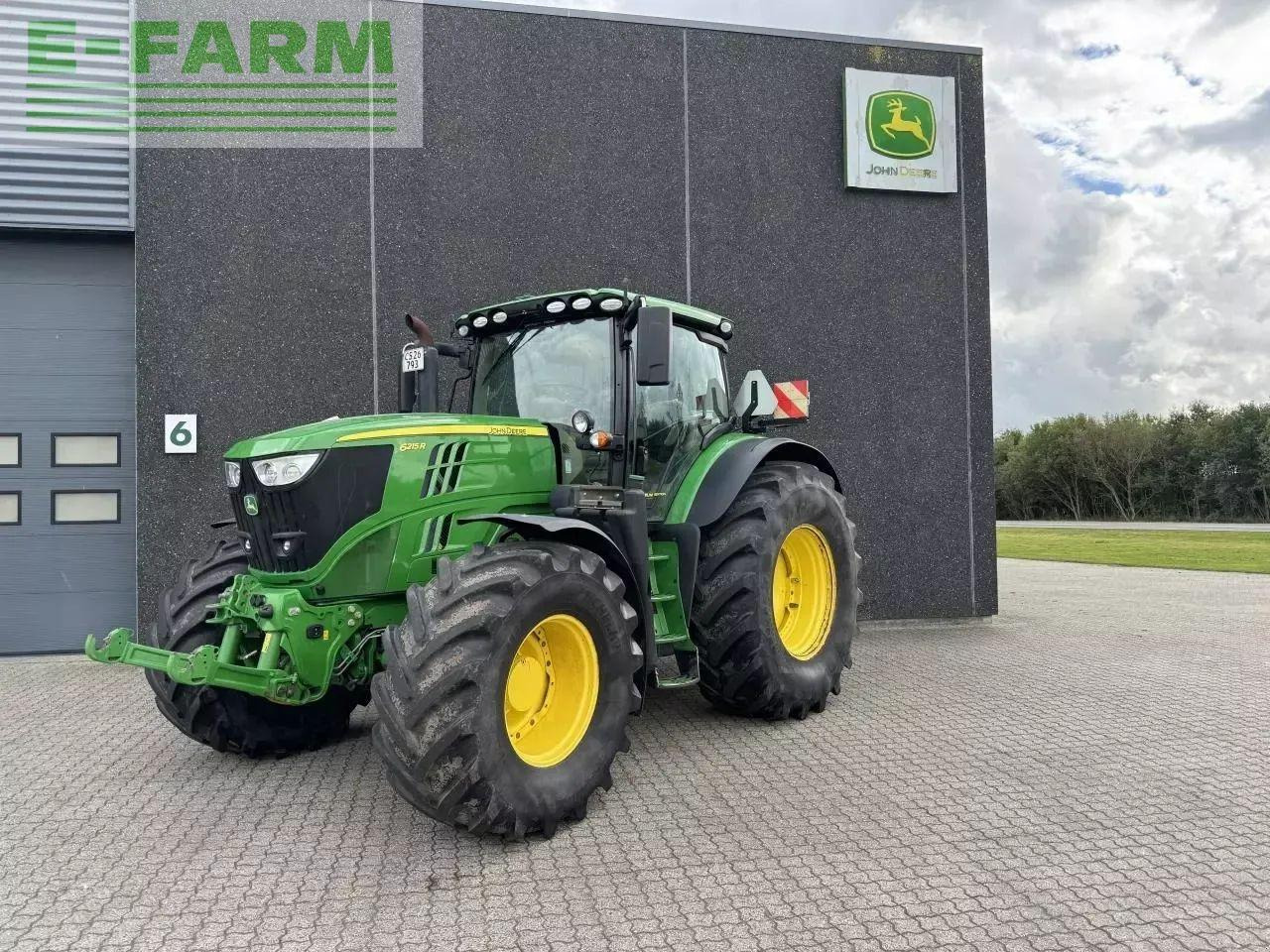 John Deere 6215r - Trator: foto 1 John Deere 6215r - Trator: foto 1