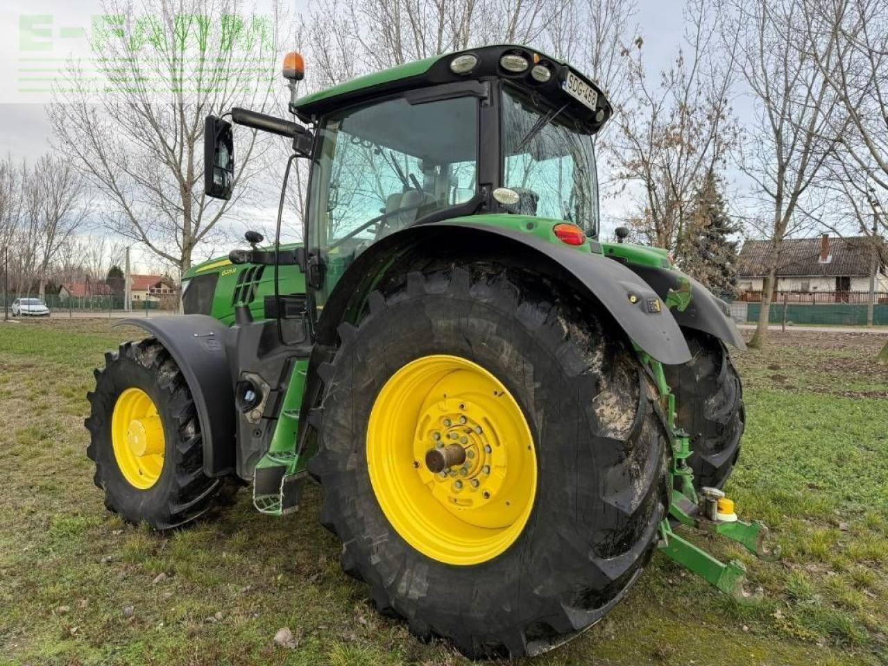John Deere 6215r directdrive - Trator: foto 3 John Deere 6215r directdrive - Trator: foto 3