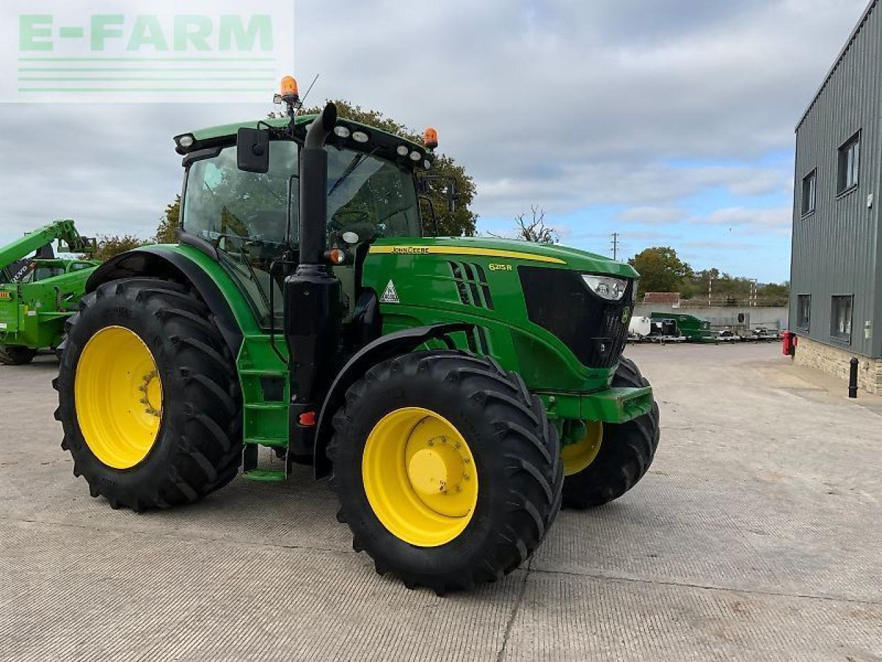 John Deere 6215r tractor (st24428) - Trator: foto 3 John Deere 6215r tractor (st24428) - Trator: foto 3
