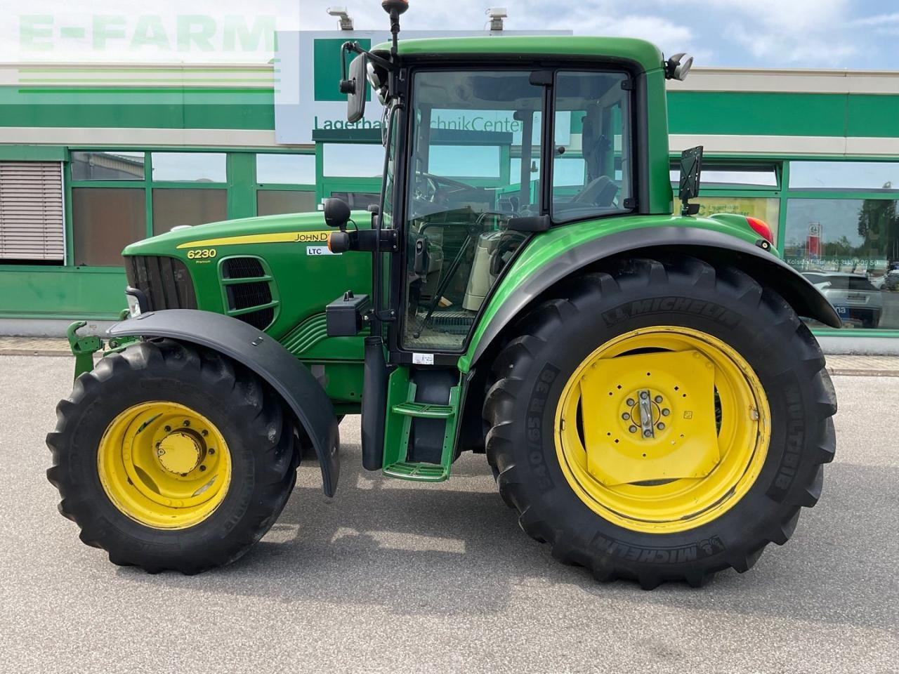 John Deere 6230 PREMIUM - Trator: foto 2 John Deere 6230 PREMIUM - Trator: foto 2