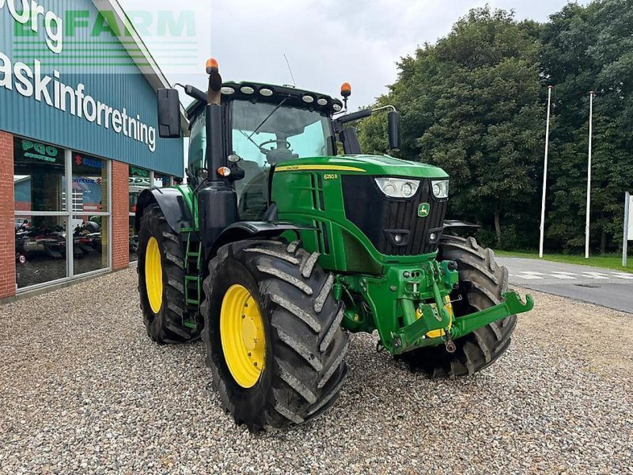 John Deere 6250r - Trator: foto 2 John Deere 6250r - Trator: foto 2