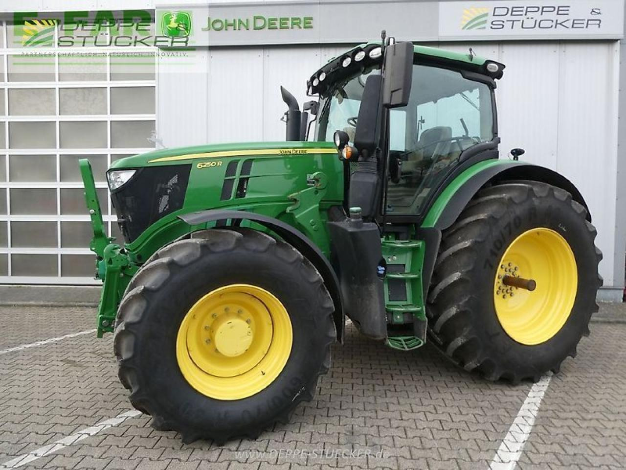 John Deere 6250r - Trator: foto 2 John Deere 6250r - Trator: foto 2