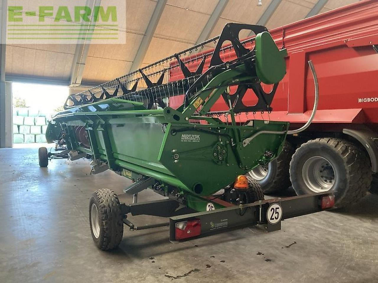 John Deere 635r - Acessórios para Colhedora de forragem: foto 2 John Deere 635r - Acessórios para Colhedora de forragem: foto 2