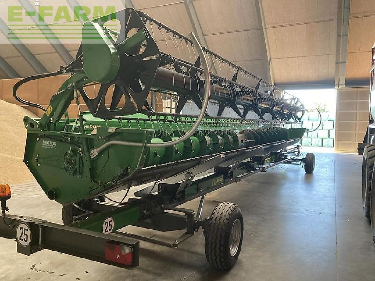 John Deere 635r - Acessórios para Colhedora de forragem: foto 3 John Deere 635r - Acessórios para Colhedora de forragem: foto 3