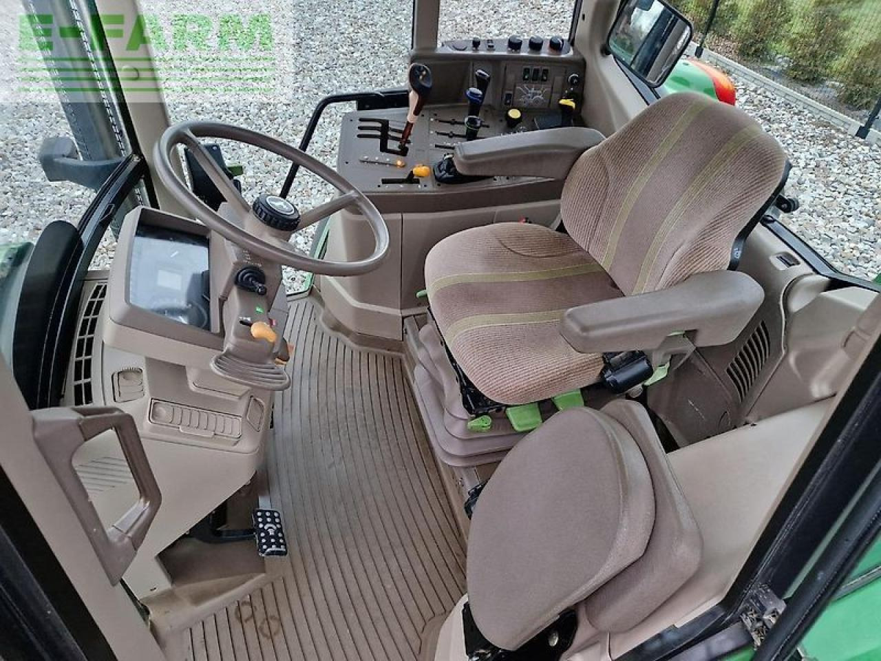 Trator John Deere 6830: foto 7