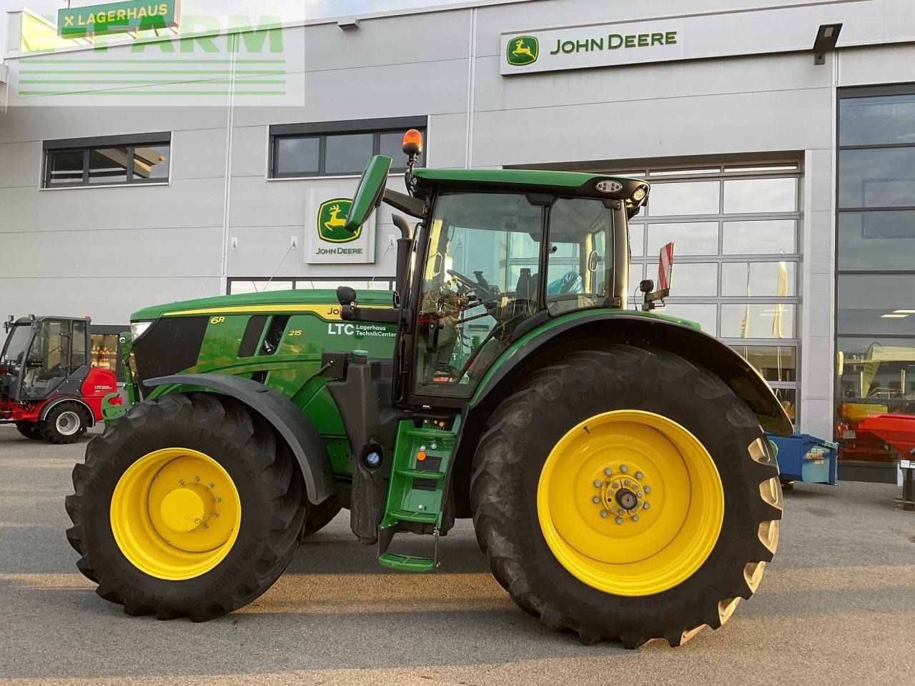 John Deere 6R 215 - Trator: foto 2 John Deere 6R 215 - Trator: foto 2