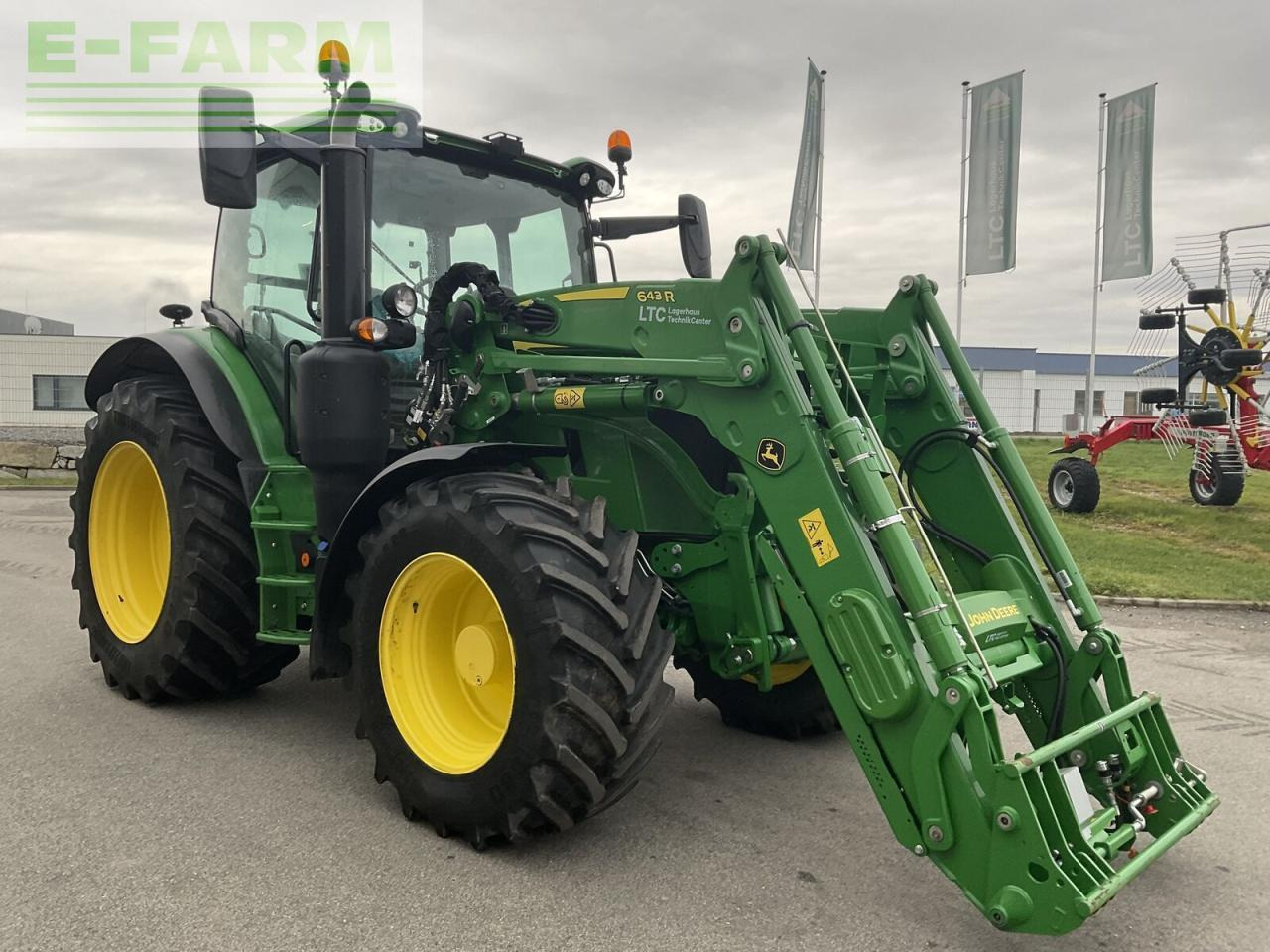 John Deere 6r 150 - Trator: foto 2 John Deere 6r 150 - Trator: foto 2