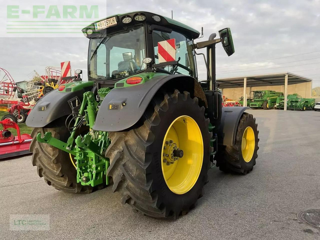 John Deere 6r 215 - Trator: foto 3 John Deere 6r 215 - Trator: foto 3